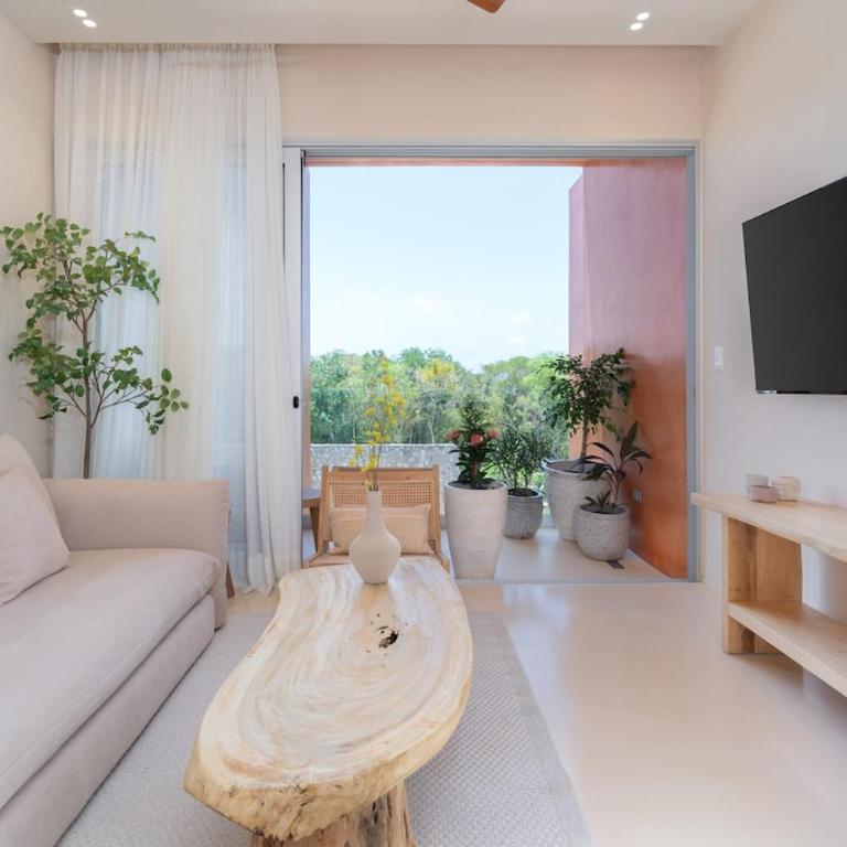 Kune - Three-Bedroom Apartment with Balcony - 36