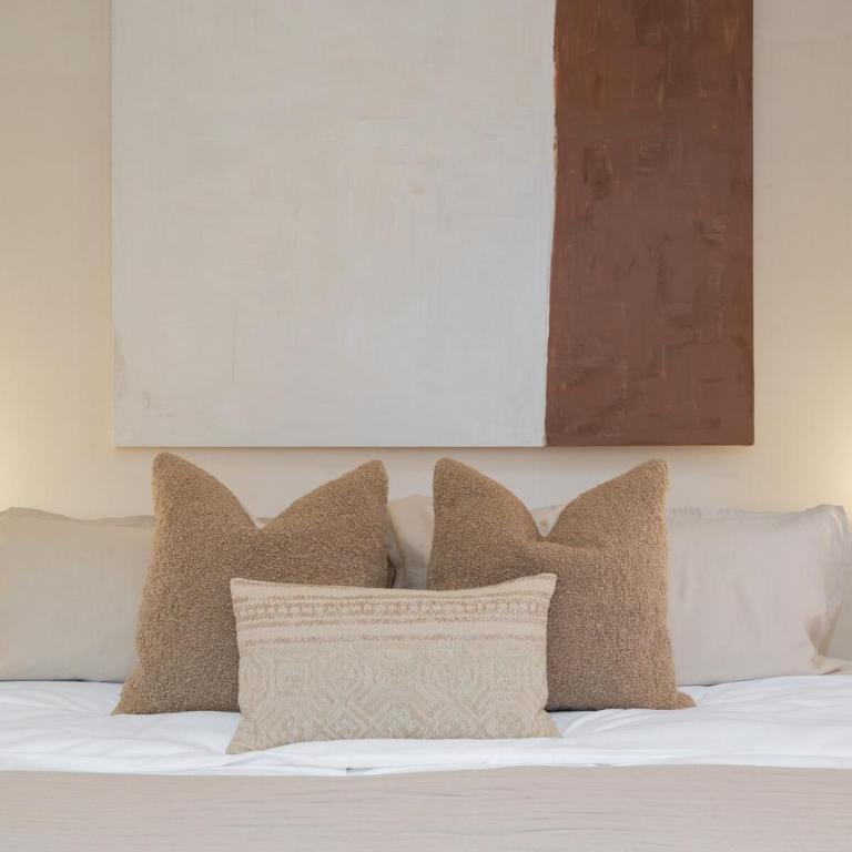 Kune - Three-Bedroom Apartment with Balcony - 69