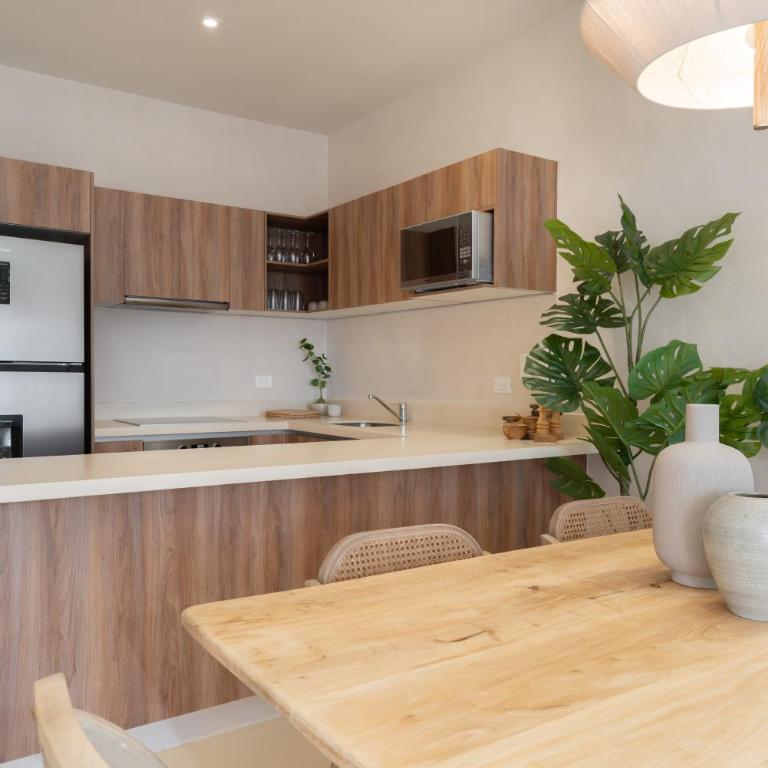 Kune - Three-Bedroom Apartment with Balcony - 80