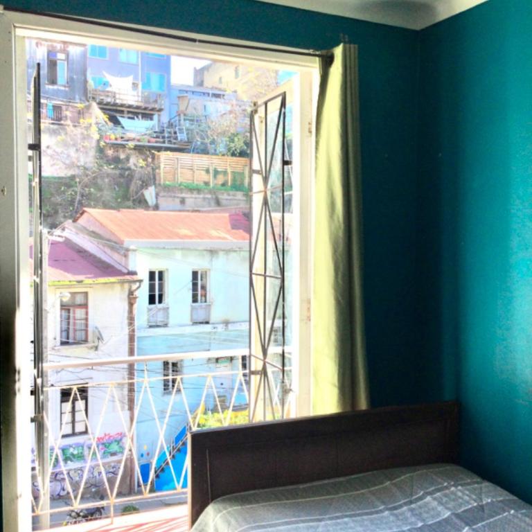 Wind Guest House - Single Room with Balcony - 3