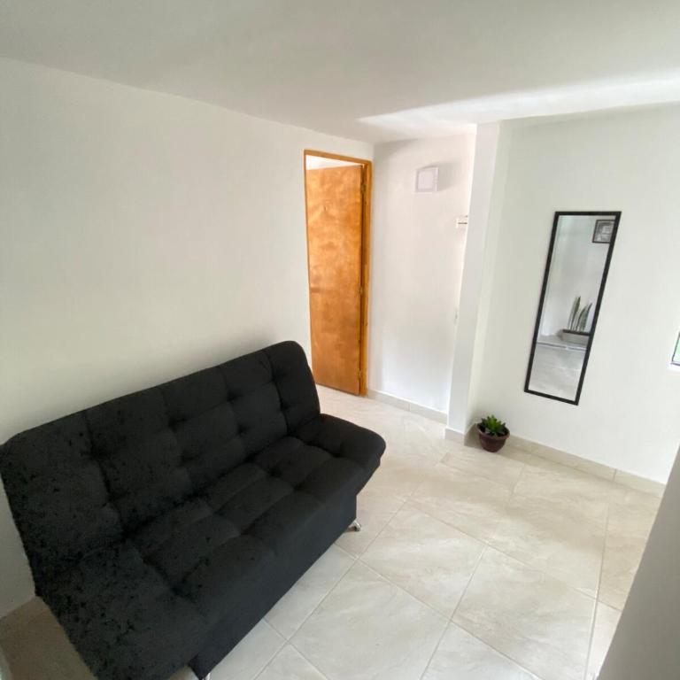 Acogedor apartamento cerca al tranvía 201 - Two-Bedroom Apartment - 52
