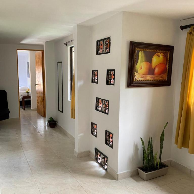 Acogedor apartamento cerca al tranvía 201 - Two-Bedroom Apartment - 18