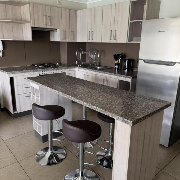 Jardines puertas del mar - Three-Bedroom Apartment - 6