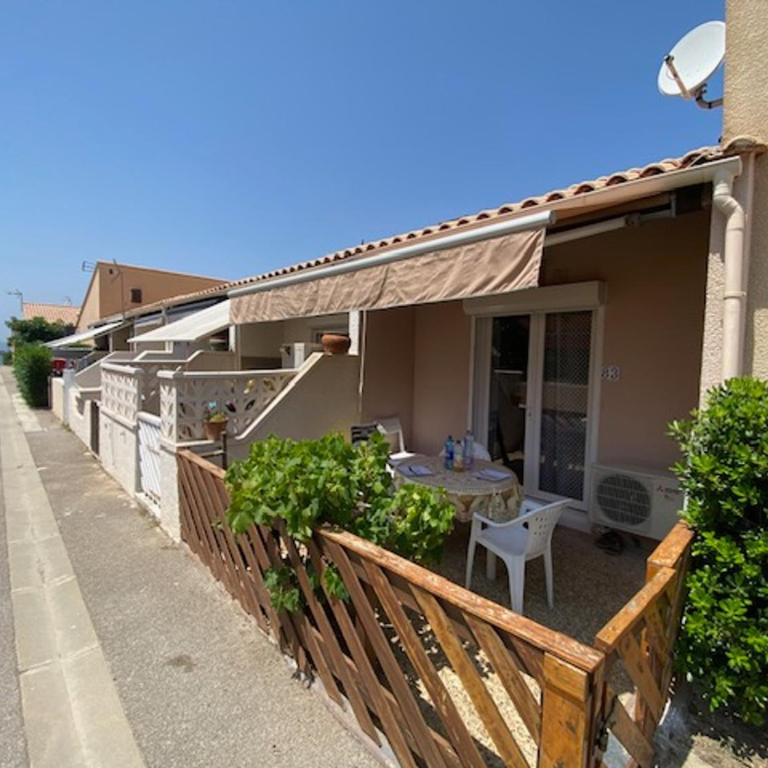 Port Leucate: Charmante Villa 4 Pers. Proche Lac, Terrasse, Parking, Animaux Acceptés - FR-1-798-49 - Villa - 12