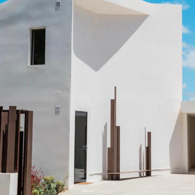 Villa with private beach - Villa - 6