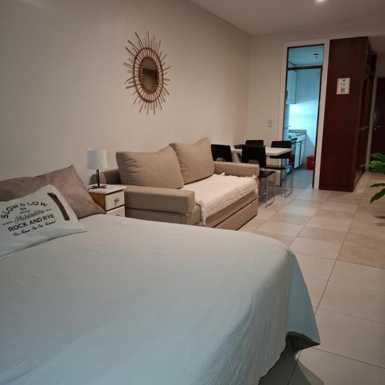 Azcuenaga - Recoleta con patio privado - One-Bedroom Apartment - 24