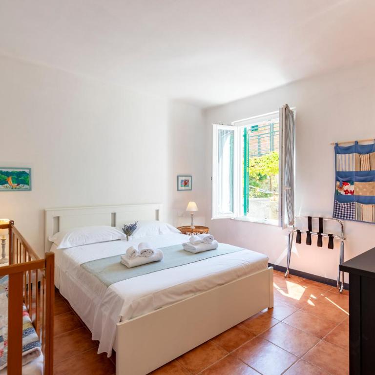 Vernazza Apartments - Two Bedroom Apartment 1 - 8