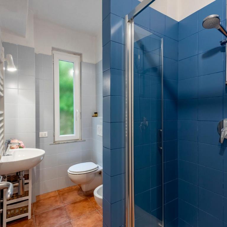 Vernazza Apartments - Two Bedroom Apartment 1 - 14