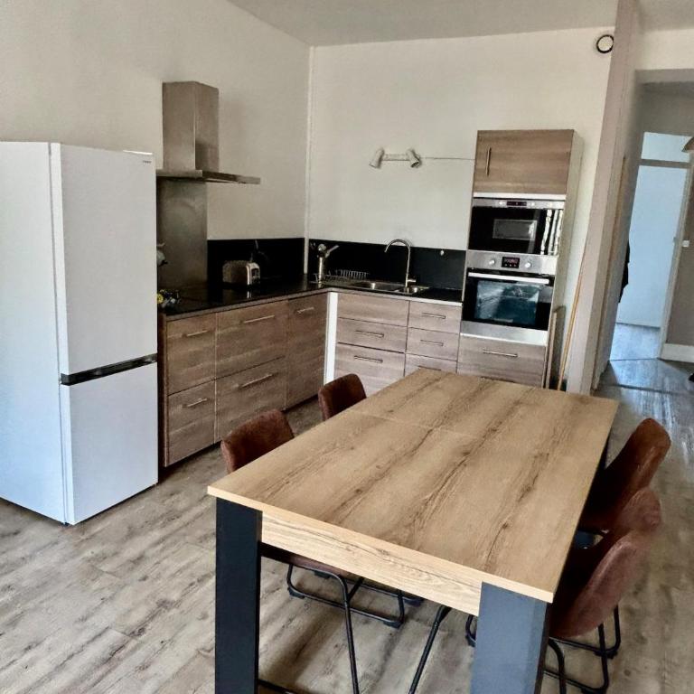 Beautiful Renovated Apartment, Internet, Tram - Appartamento con 1 Camera da Letto - 5