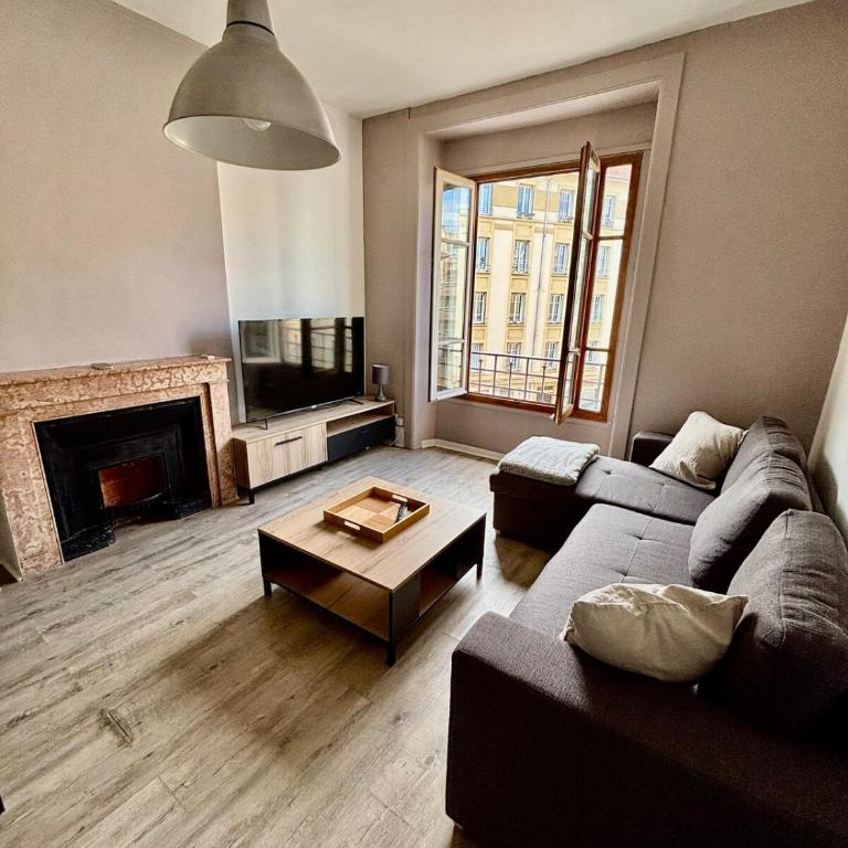 Beautiful Renovated Apartment, Internet, Tram - Appartamento con 1 Camera da Letto - 1