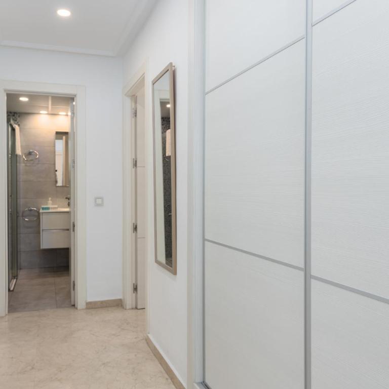 2º MTR - Marbella Temporary Rent 3 bedrooms Av del Mar - Apartamento con terraza - 15