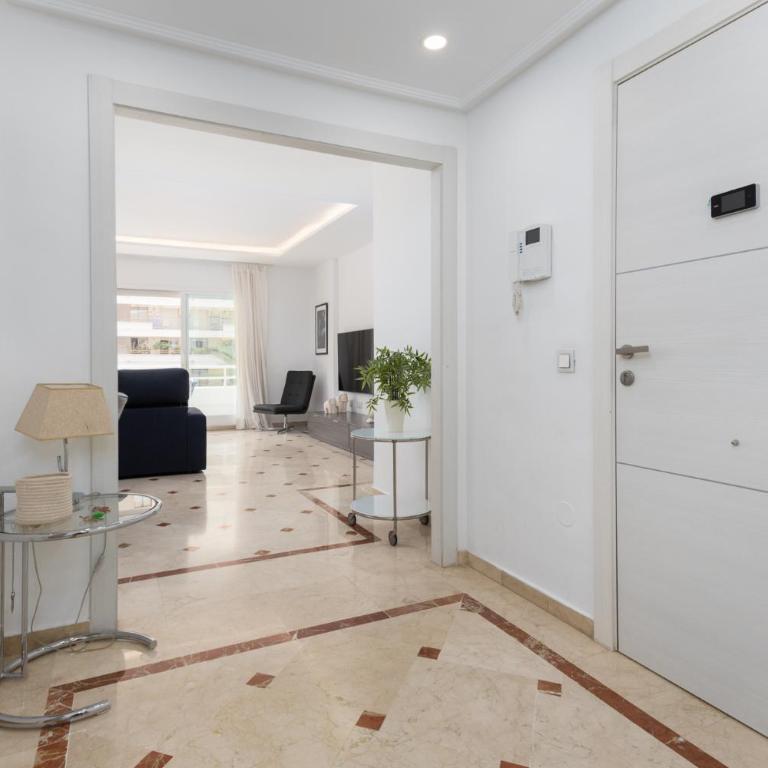 2º MTR - Marbella Temporary Rent 3 bedrooms Av del Mar - Apartamento con terraza - 3