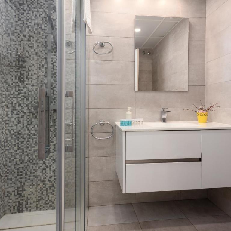 2º MTR - Marbella Temporary Rent 3 bedrooms Av del Mar - Apartamento con terraza - 16