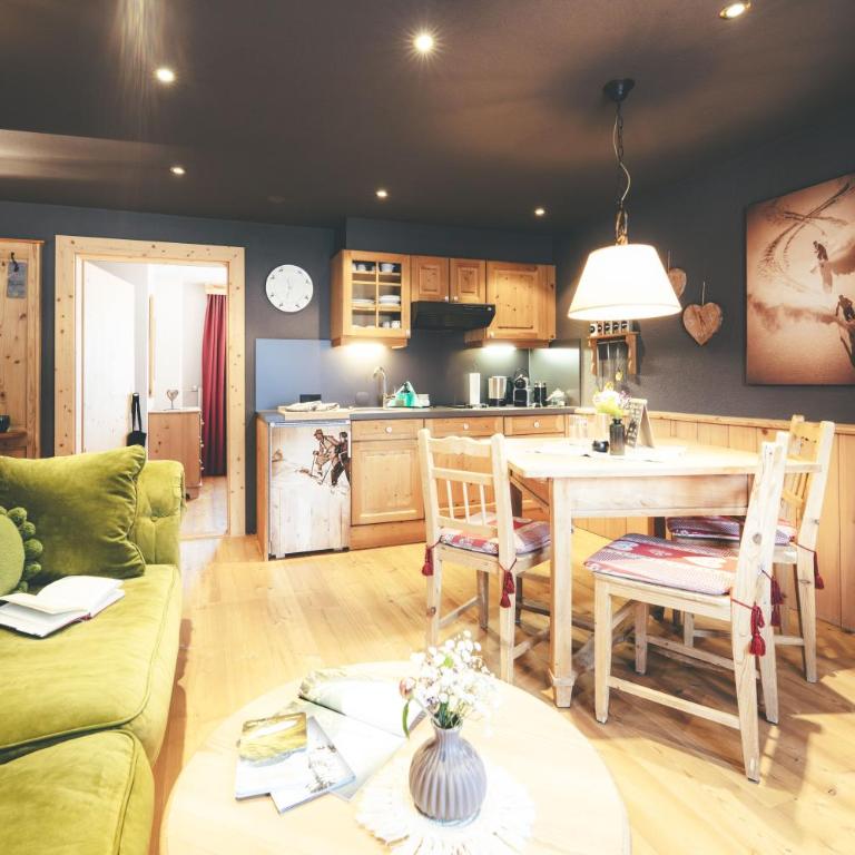 Quality Hosts Arlberg - Lärchenhof - Comfort Apartment mit 1 Schlafzimmer und Balkon - "Edelweiss" - 3