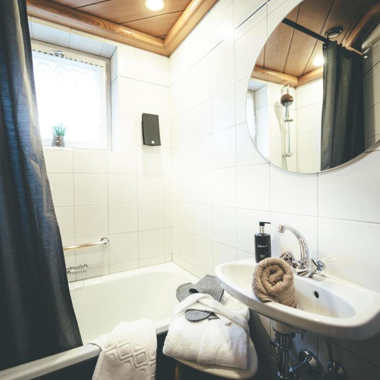 Quality Hosts Arlberg - Lärchenhof - Einzelzimmer mit Gemeinschaftsbad - 5