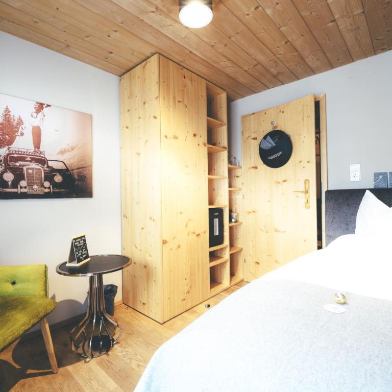 Quality Hosts Arlberg - Lärchenhof - Einzelzimmer mit Balkon - 1