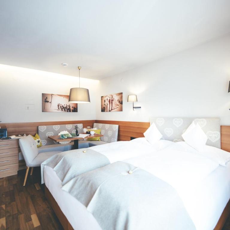 Quality Hosts Arlberg - Lärchenhof - Studio-Apartment mit Balkon "Himmel" - 3