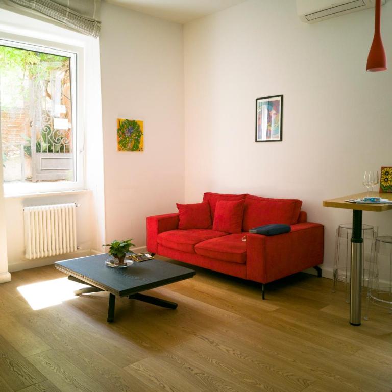 Perfect Hideout in Trastevere - One-Bedroom Apartment - Non-Smoking - 24