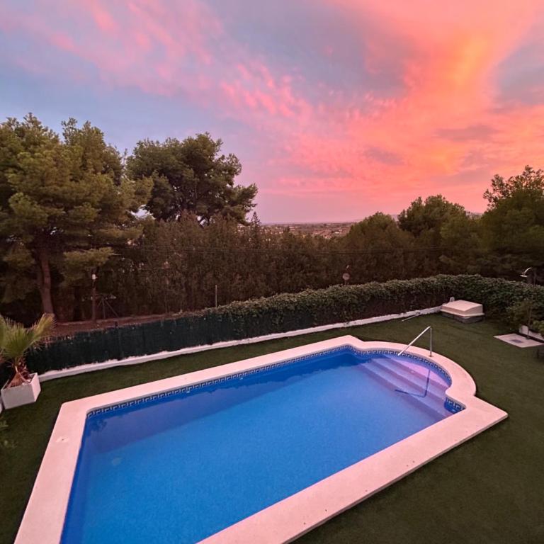 Chalet con piscina privada en Alcocebre - Casa de 4 dormitorios - 1