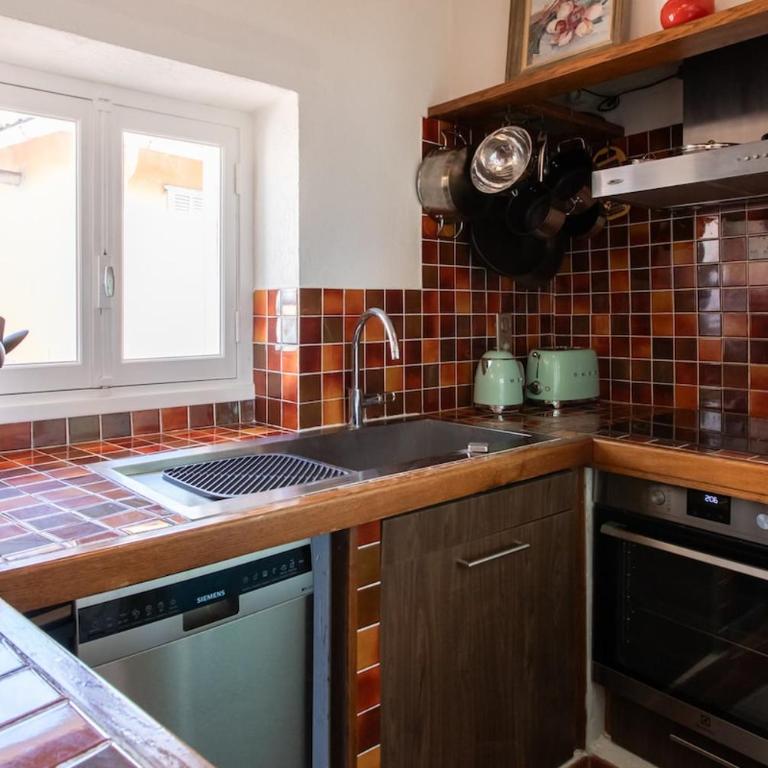 #50 Staywizus - Contesso Duplex - 1BDR, Sea View Terrace & AC - Appartement 1 Chambre - 5