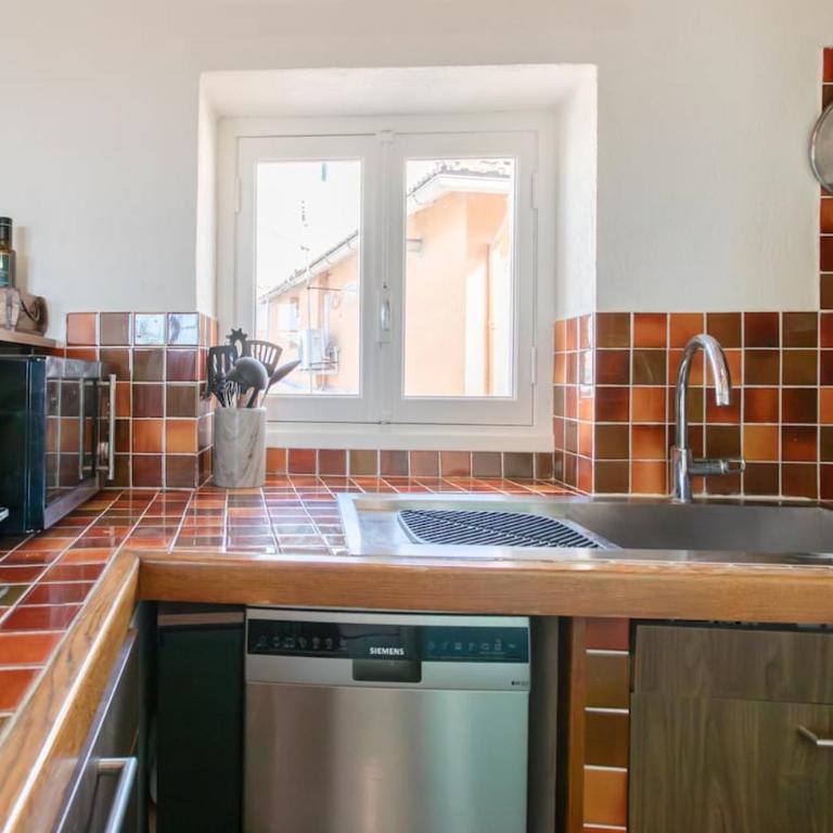 #50 Staywizus - Contesso Duplex - 1BDR, Sea View Terrace & AC - Appartement 1 Chambre - 44