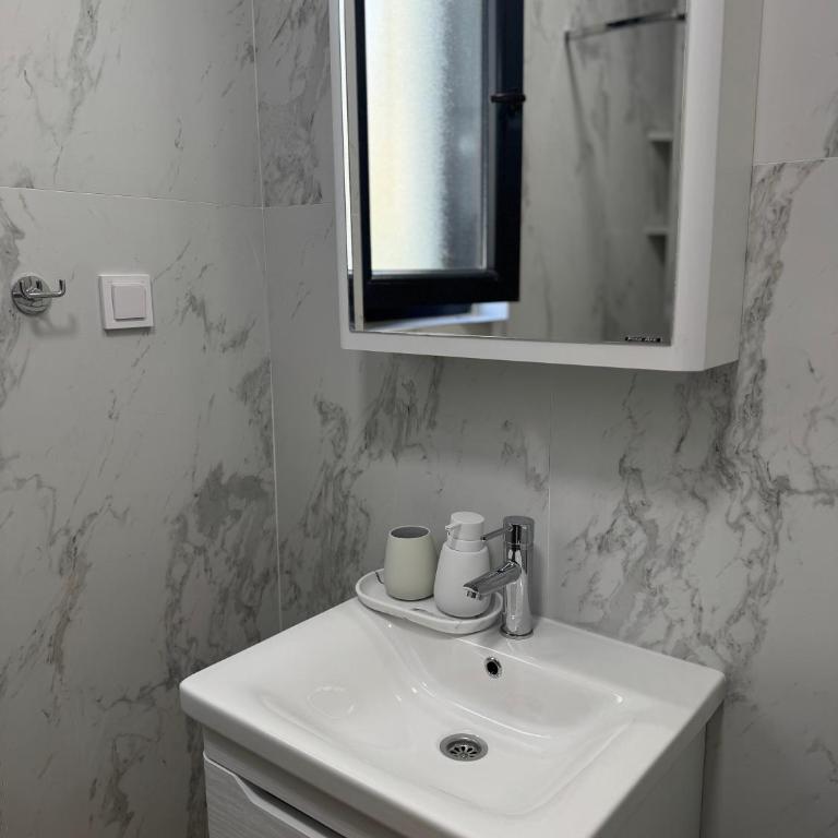 Apartments Svetlana, Igalo - One-Bedroom Apartment with Balcony - 16