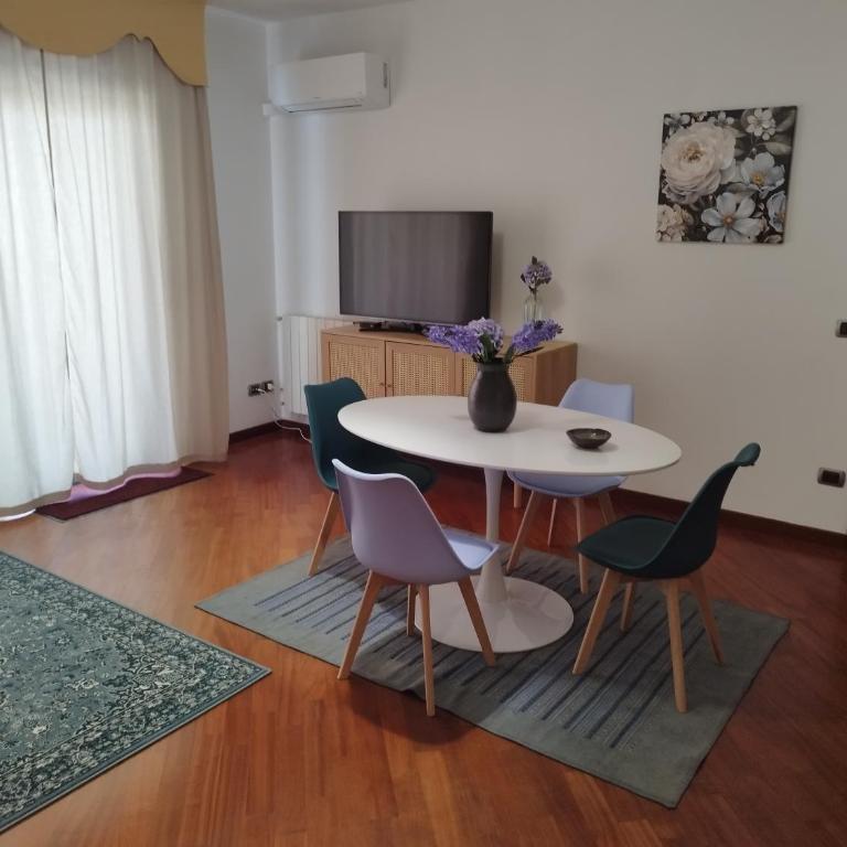 Mary's House - Appartamento con 2 Camere da Letto, Balcone e Terrazza - 2