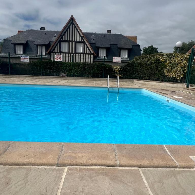Studio Deauville PiscineTennisParking - Studio - 26