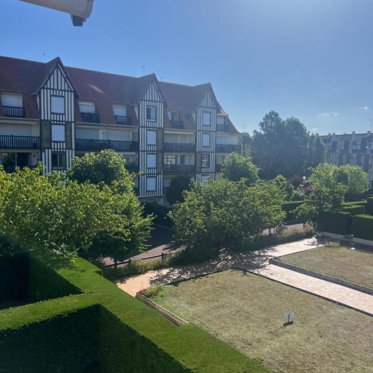 Studio Deauville PiscineTennisParking - Studio - 24