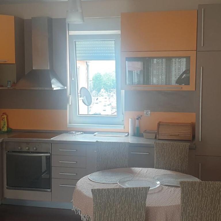 Stan centar - Two-Bedroom Apartment - 1