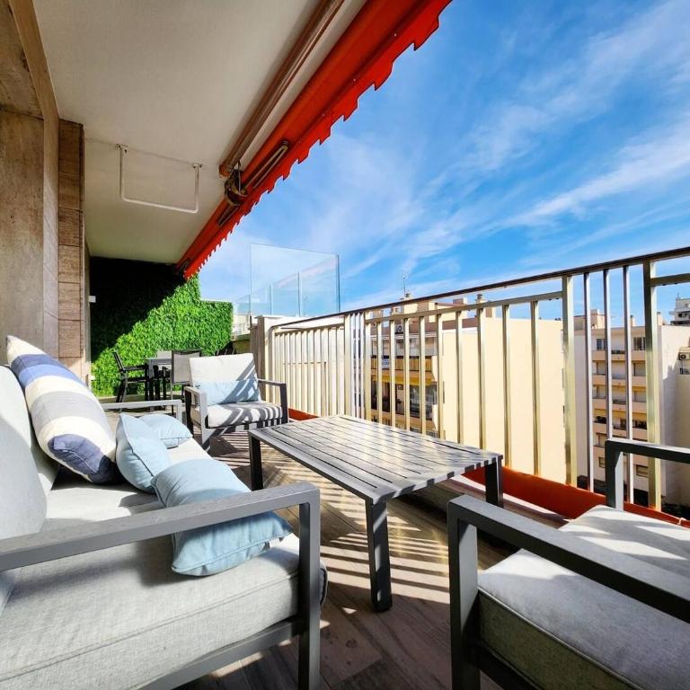 Le Guillabert - T4 en Plein Centre - Three-Bedroom Apartment - 10
