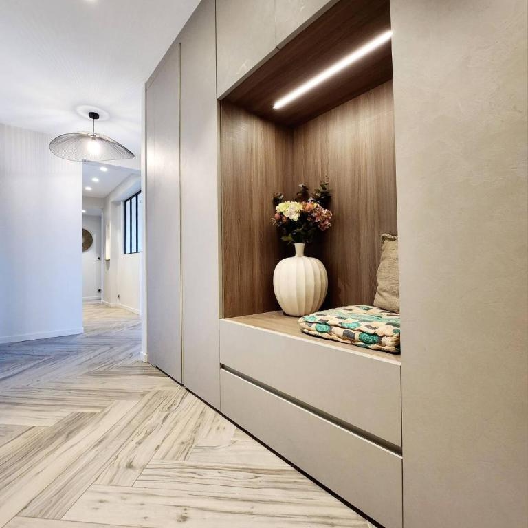 Le Guillabert - T4 en Plein Centre - Three-Bedroom Apartment - 25