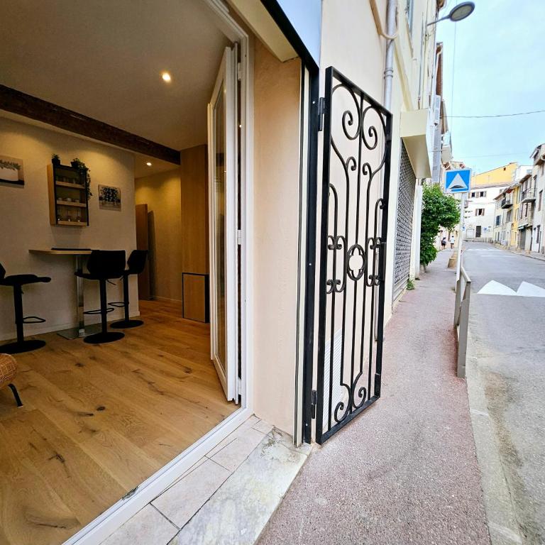 Le Rempart Studio - Charmant Studio Vieil Antibes - Appartement 1 Chambre - 11