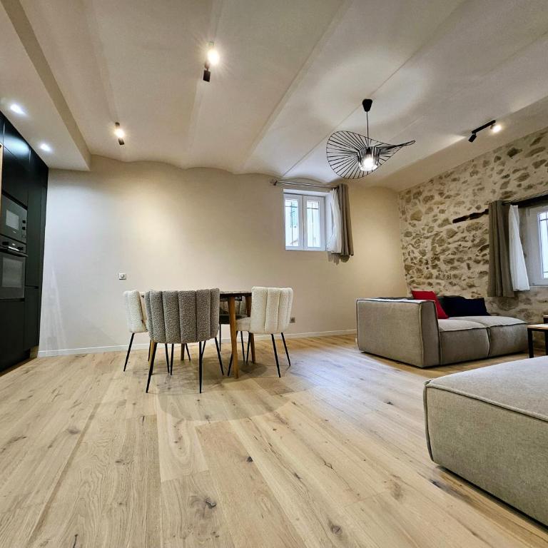 Le Rempart - T3 dans Vieil Antibes - Appartement 2 Chambres - 8