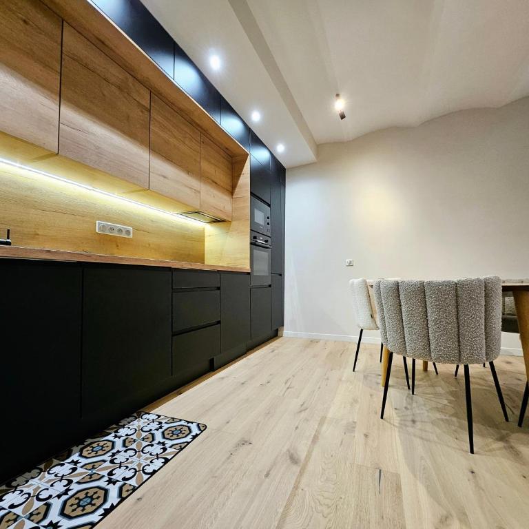 Le Rempart - T3 dans Vieil Antibes - Appartement 2 Chambres - 9