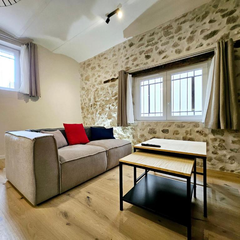 Le Rempart - T3 dans Vieil Antibes - Appartement 2 Chambres - 12