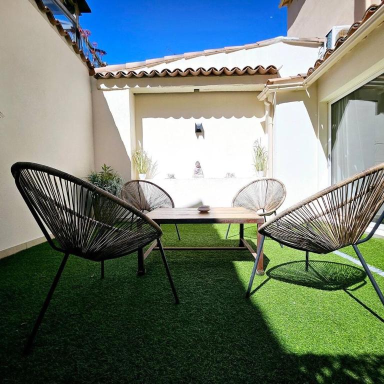 Le Thuret Fleuri - T3 avec Terrasse - Apartment mit 2 Schlafzimmern - 6