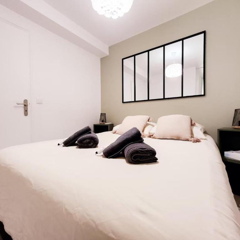Le Thuret Fleuri - T3 avec Terrasse - Apartment mit 2 Schlafzimmern - 16