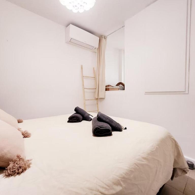 Le Thuret Fleuri - T3 avec Terrasse - Apartment mit 2 Schlafzimmern - 15