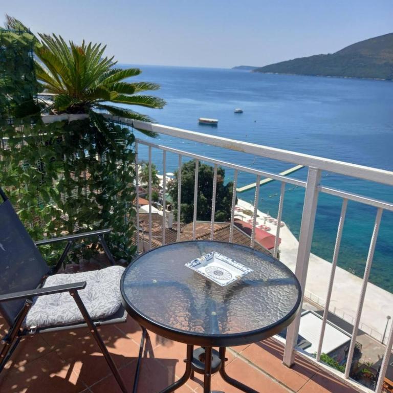 Bay View Apartment - Studio with Sea View - 11