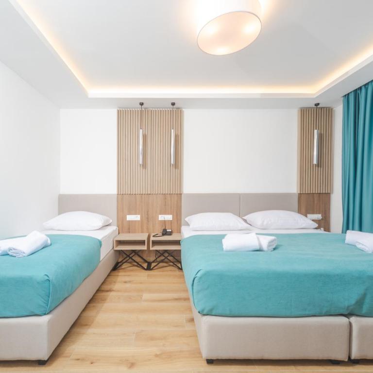 Hotel Slovenska Plaza - Premium Dvokrevetna Soba sa Zasebnim Krevetima i Pomoćnim Ležajem - 3