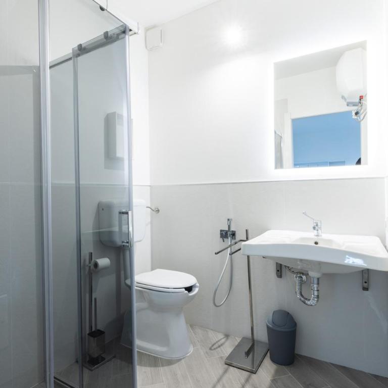 Urban Rooms - Camera Matrimoniale con Bagno Privato - 5