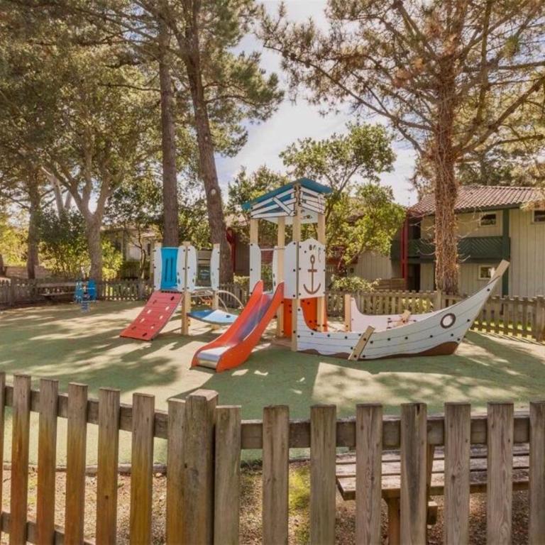 Cocoon Albatros, Golf view, pool, pine trees and ocean - Appartement 1 Chambre - 23