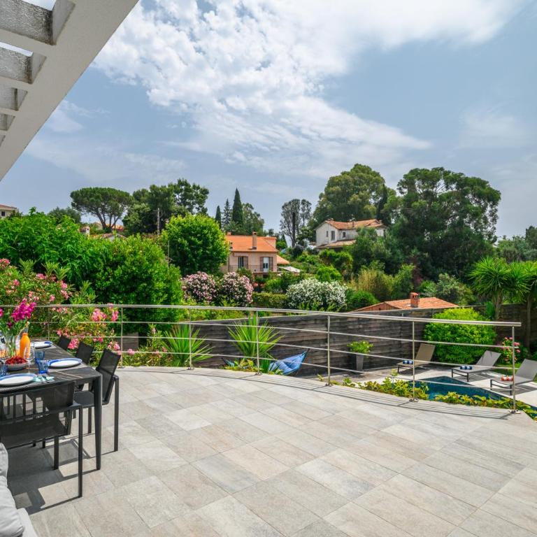 CANNES VILLA: 15 mins walk to beach & centre - Villa - 18