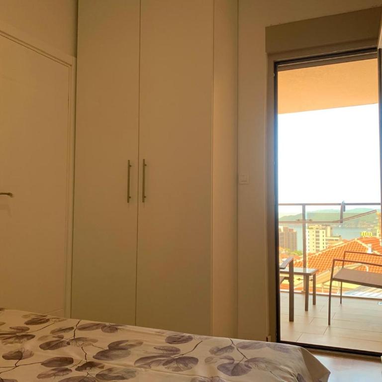 Apartment Becici - One-Bedroom Apartment - 9