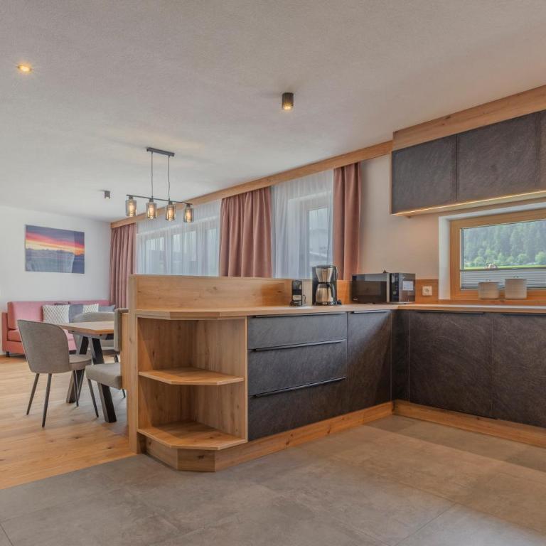 Chalet Waldhart - Ferienhaus mit 4 Zimmern - 3