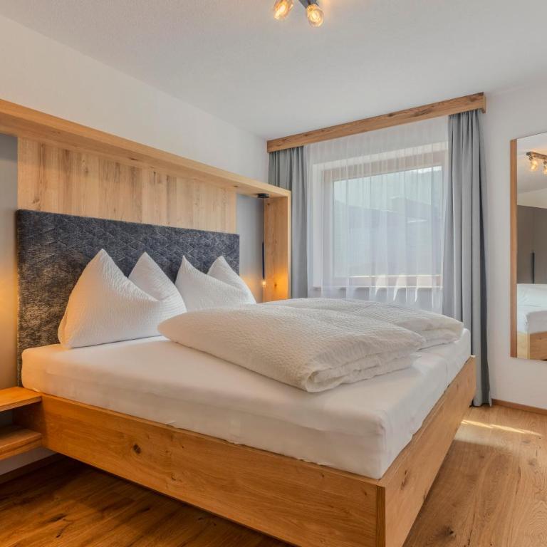 Chalet Waldhart - Ferienhaus mit 4 Zimmern - 32