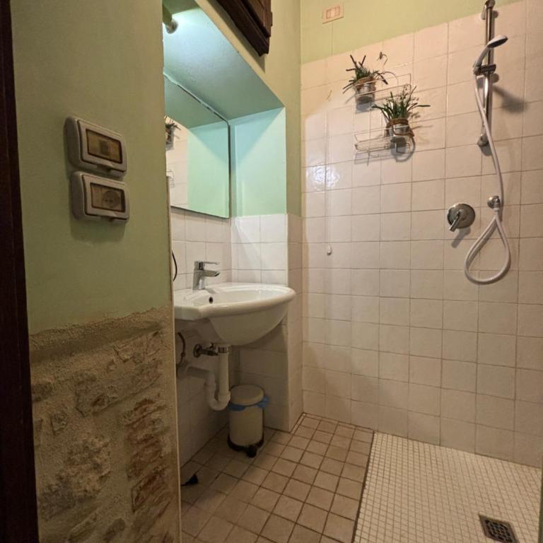 La Fattoria di Perugia - Camera Matrimoniale con Bagno Privato - 13