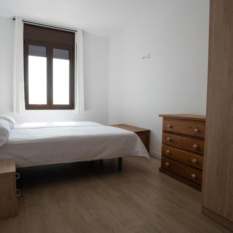 LETS HOLIDAYS Wake Up by the Sea in Victoria apartment 2 - Apartamento - 5