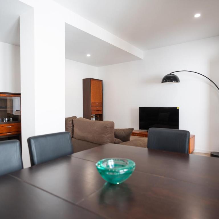 LETS HOLIDAYS Wake Up by the Sea in Victoria apartment 2 - Apartamento - 11